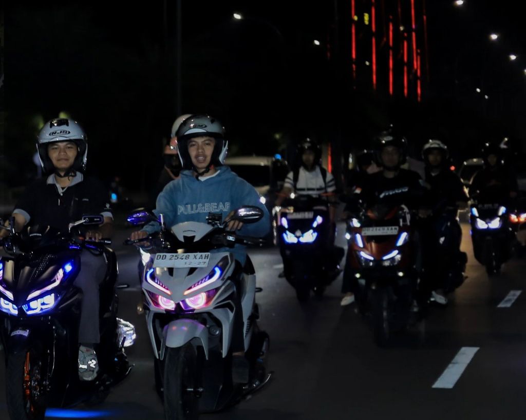 Nocturnity Riding Asmo Sulsel Ajak MVC Vario Makassar Nikmati Berkendara Malam Penuh Gaya