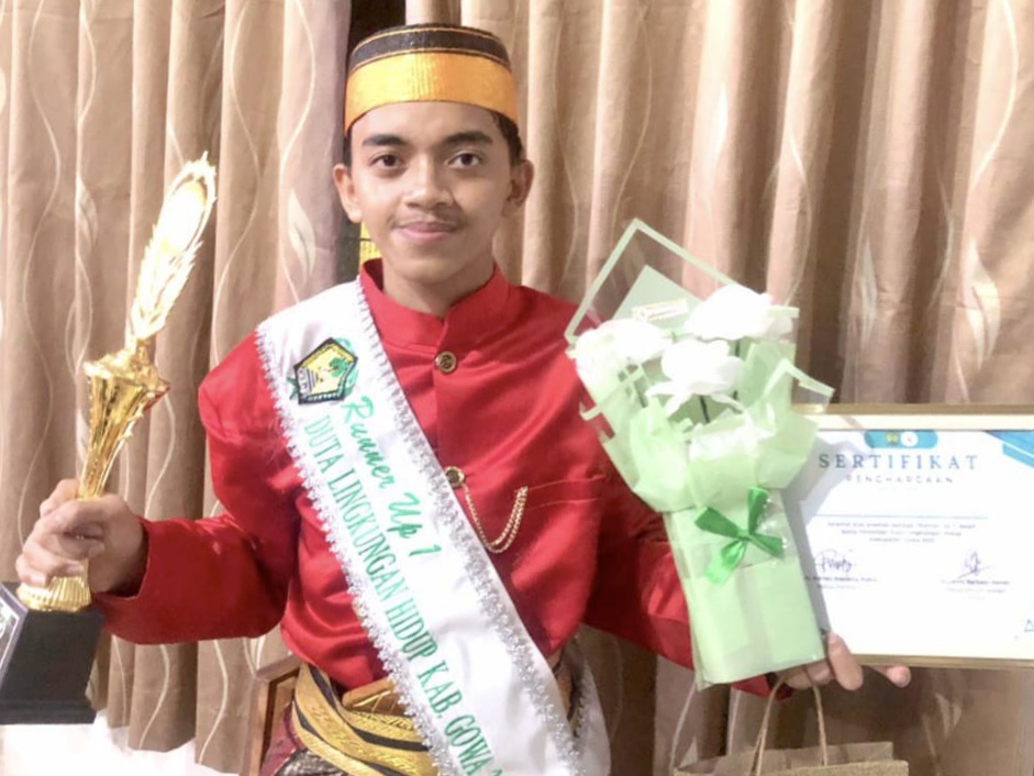 Siswa Bosowa School Makassar Muqaddimal Mukrimin Raih Juara 2 di Duta Lingkungan Hidup Gowa 2025